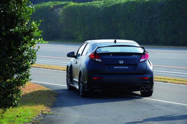 Honda рассекретила предсерийную версию Civic Type R 2015