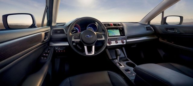 Subaru    Legacy 2015