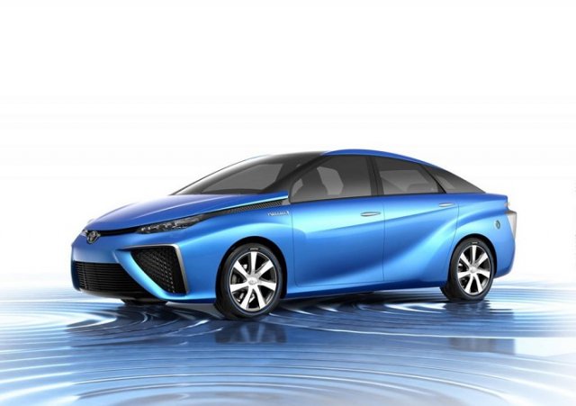 Водородный Toyota FCS представлен в Париже