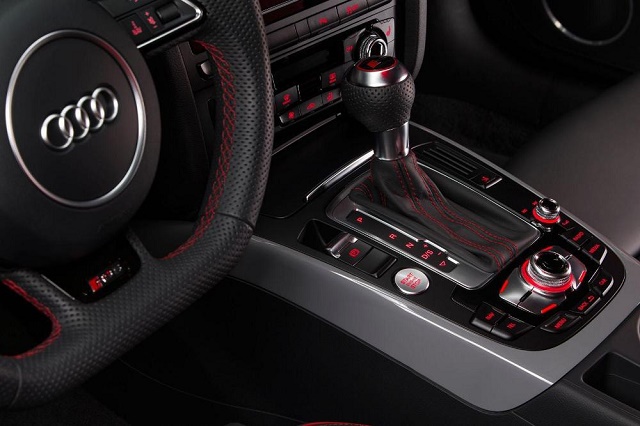 Показана спецверсия двухдверной Audi RS5