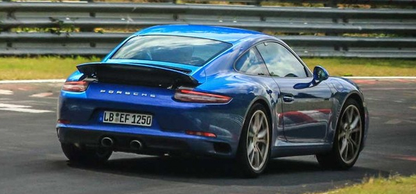 Рестайлинговый Porsche 911 замечен без камуфляжа