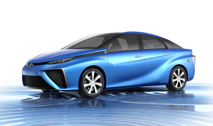 Новый серийный автомобиль на экологическом топливе – Honda FCV